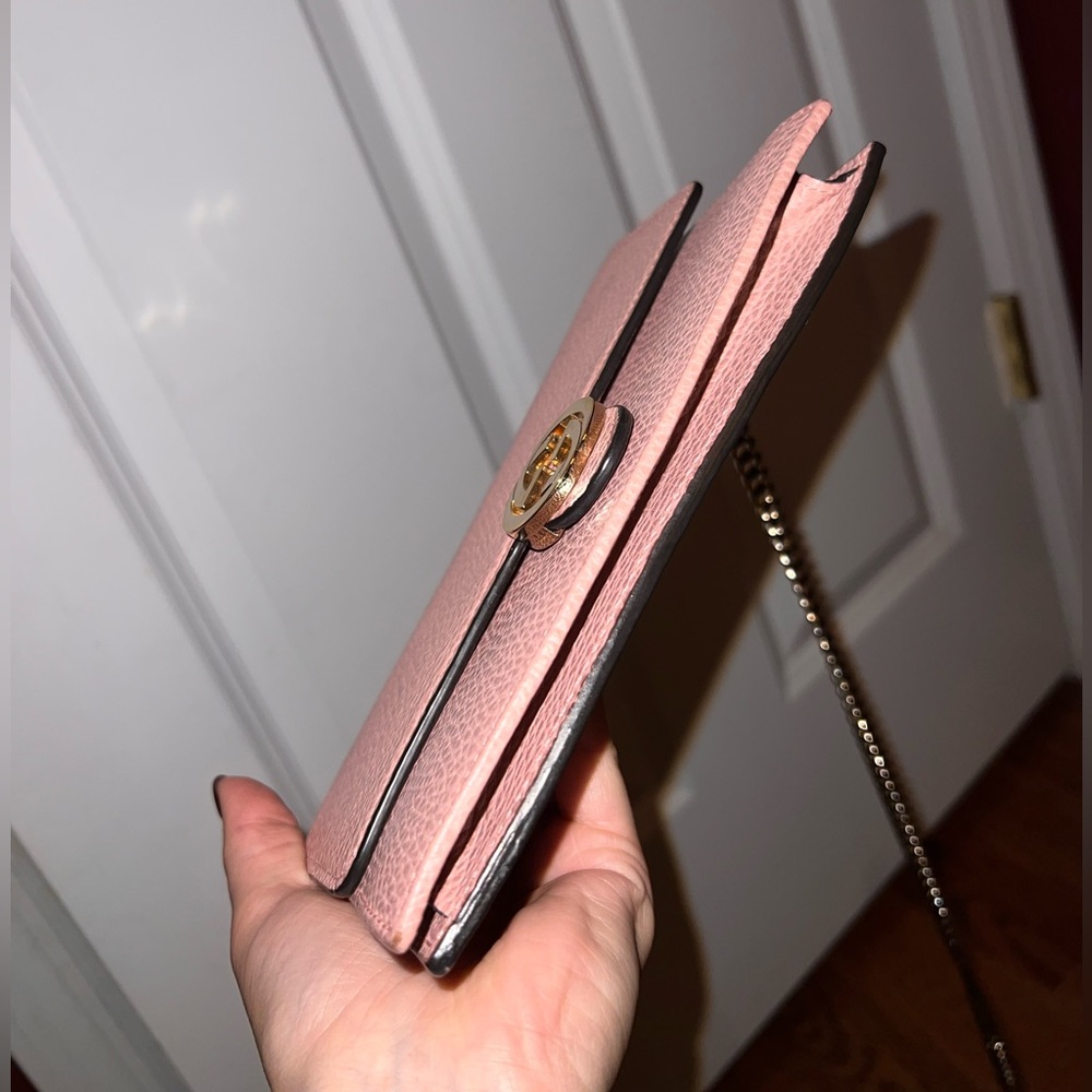 Gucci Wallet on Chain (WOC) Crossbody Bag - Picture 3 of 6